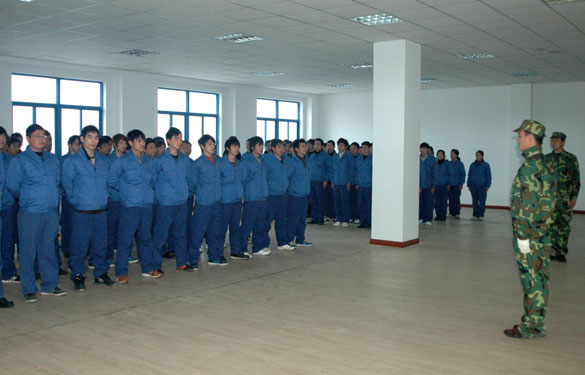 金年会2012年新员工军训落下帷幕